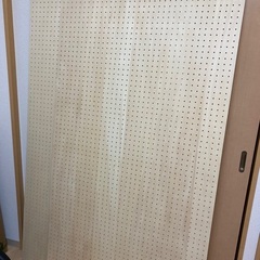 有孔ボード2枚　DIY/建築資材