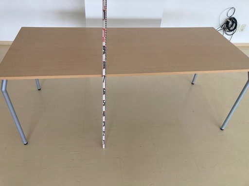 イトーキ　ミーティングテーブル　ダイニングにも良いです　幅1800高700奥行き750 丈夫で綺麗