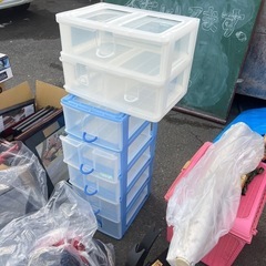 プラスチック収納　小型引き出し