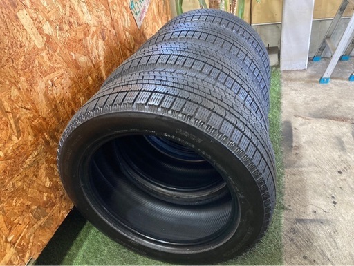 タイムセール‼️235/50R18?18インチVRX2?日本製４本セット‼️ブリヂストン‼️?ご不要なアルミお買取させて頂きます！