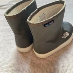 ノースフェイス ★ ベースキャンプブーティブーツ 15cm レインブーツ カーキの画像