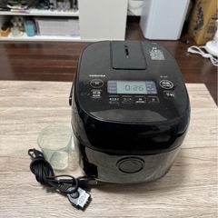 TOSHIBA 東芝 IH 炊飯ジャー　中古品 RC-5XT