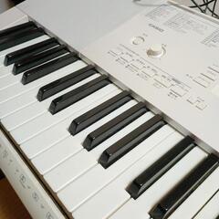 光るキーボード！　機能沢山！　CASIO　キーボード　LK-211の画像