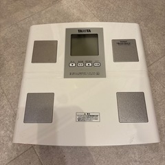 タニタ体重計