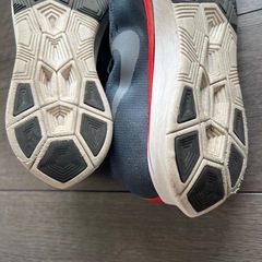 ランニングシューズ　24cm ズームフライの画像