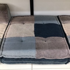 FIANOのフロアソファのご紹介ですの画像