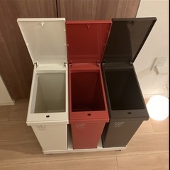 分別 ゴミ箱60L 横型 3分別ワゴン ふた付き プッシュ ( ごみ箱 ダスト ボックス おしゃれ)の画像