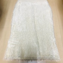 白いスカート（Mサイズ）