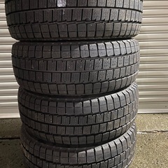 ほぼ新品235/60R17ダンロップWM LV01