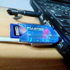 簡易動作確認済　カードリーダー＋SDカード＋マイクロSDカード＋変換アダプタの画像