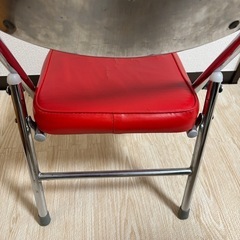 昭和風なイスの画像