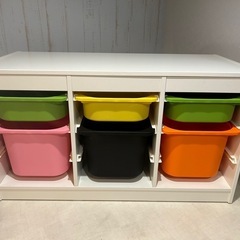 IKEAのおもちゃ箱収納棚（箱あり）の画像