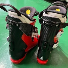 現行モデルは定価10万円越えATOMIC REDSTER FIS 130の画像