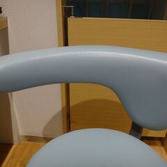 病院向け肘付き丸椅子（メディカルチェア）SNC-HP3VBL2②の画像