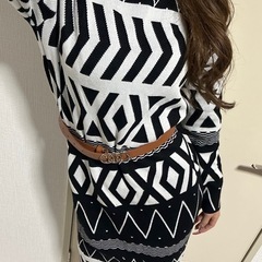２回使用の美品✨柄ニットワンピ