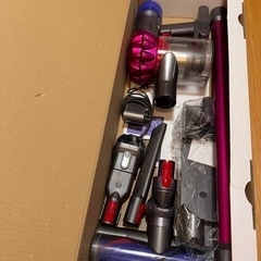 Dyson ダイソン　掃除機 V7