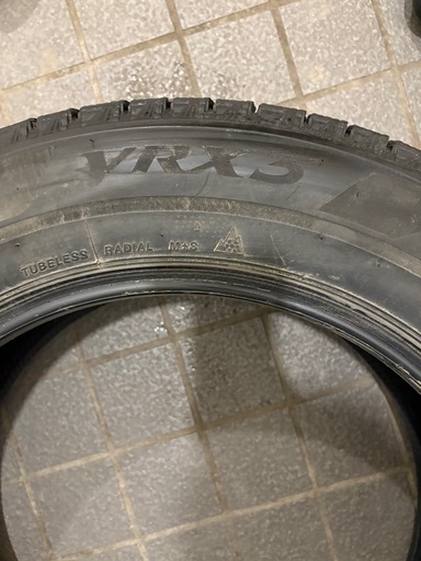 BS VRX3 215/60R17 2022年製