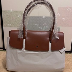 ✨値下げしました✨【未使用】牛本革バッグの画像
