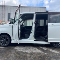 フォロワー割実施中‼️ 25年式特別仕様車‼️月々 9千円〜分割払い可❗️車検2年付き！大人気☆SUZUKI ソリオ☆SDナビ付き☆走行中DVD見れます☆電動スライドドア付き☆純正アルミ☆ドライブレコーダー付きのフル装備‼️の画像