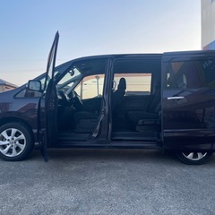 フリップダウンモニター付き月々1.2万円〜分割払い可❗️車検2年付き！大人気☆日産 セレナ ハイウェイスター☆8人乗り☆SDナビ☆走行中DVD見れます☆ETC☆バックカメラ☆ドラレコ付きのフル装備☆両側電動スライドドア☆クルーズコントロール搭載☆ウィンカーミラー☆フル装備☆事故修復歴無し☆車内広々三列シート‼️の画像