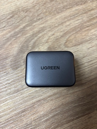 65w出力　急速充電器type-C×2 USB-A×1　
