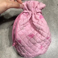 ピンクハートの　給食袋の画像