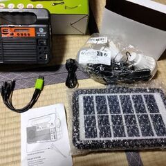 災害用ラジオ付ライト　多機能です。