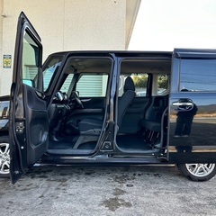 24年式！月々1.2万円〜分割払い可❗️ 車検2年付き！【名義変更代込み】大人気☆ホンダ N-BOXカスタム☆ステアリングスイッチ付き☆SDナビ付き☆走行中DVD見れます☆バックカメラ付き☆電動スライドドア☆ドラレコ付き☆スマートキー☆フルオートエアコン☆事故歴修復歴なし☆そのまま乗って帰れます❗️の画像