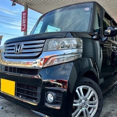 24年式！月々1.2万円〜分割払い可❗️ 車検2年付き！【名義変更代込み】大人気☆ホンダ N-BOXカスタム☆ステアリングスイッチ付き☆SDナビ付き☆走行中DVD見れます☆バックカメラ付き☆電動スライドドア☆ドラレコ付き☆スマートキー☆フルオートエアコン☆事故歴修復歴なし☆そのまま乗って帰れます❗️の画像