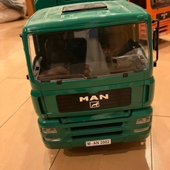 ブルーダーのごみ収集車①の画像