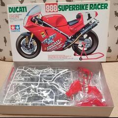 タミヤバイクプラモデル1/12ドカティ888スパーバイクレーサー