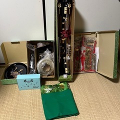 五月人形置き台＋屏風＋装飾品一式　（人形・鎧兜無し）の画像