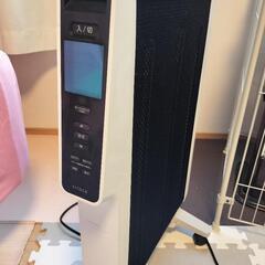 siroca  遠赤軽量ヒーター　CST-M331-W　2022年製