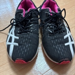 23.5センチ　ランニングシューズの画像