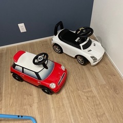 車のおもちゃ の画像