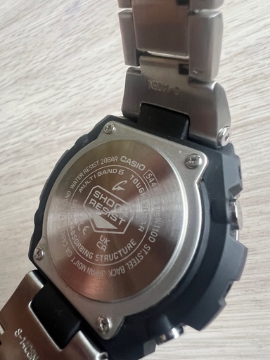 g shock     時計　ほぼ新品