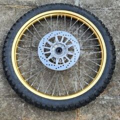セロー250の純正フロントホイールタイヤ付き