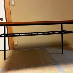 テーブル
