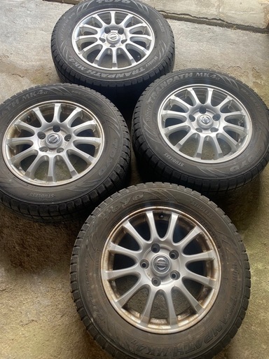 セレナC27 スタッドレス ホイールタイヤ