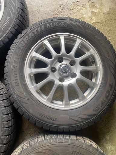 セレナC27 スタッドレス ホイールタイヤ