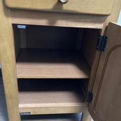カリモク　キャビネット　カントリー調の画像