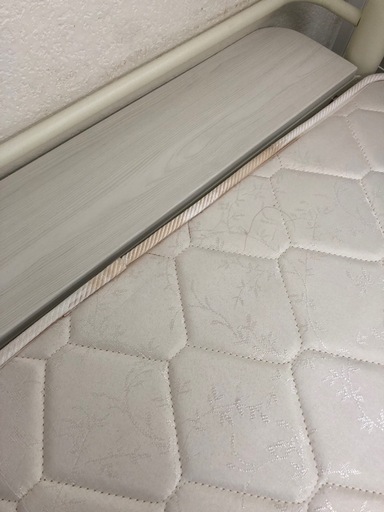 ?️パイプフレームシングルベッド?️