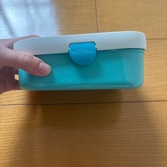 新品未使用、ティファニーブルー色の弁当箱の画像