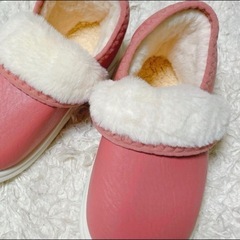 キッズ ルームシューズ スリッパ ボア ピンク 暖かい の画像