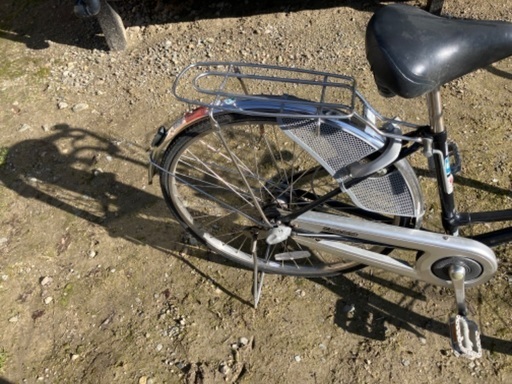 ブリヂストン通学用自転車　26インチ　サビ傷あり