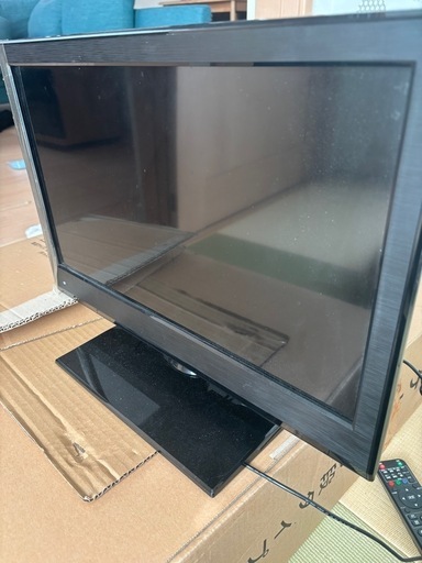 液晶テレビ１９型　DVD再生機能付