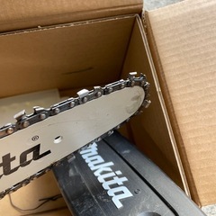 美品　電気式　マキタチェーンソー　diy ガーデニング　の画像