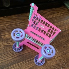 人形用買い物カートの画像