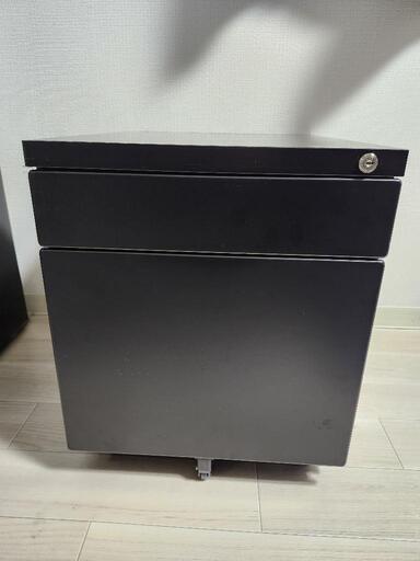 【値下げ】【使用頻度低】デスクワゴン 2段 鍵付き ブラック