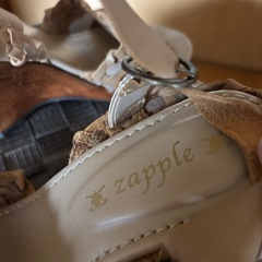 皮、メッシュ、サンダルの画像